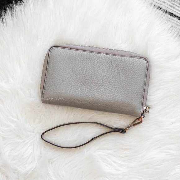 MICHAEL KORS GRAY PEBBLED LEATHER ZIP AROUND SILVER WALLET WRISTLET - Picture 2 of 12